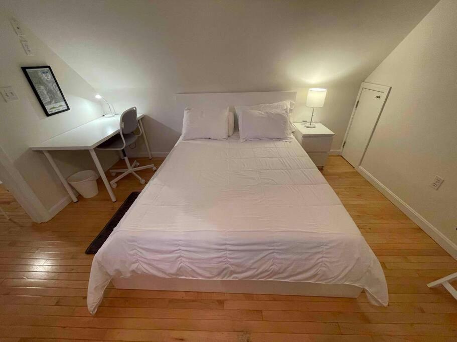 Cozy Condo With All Perks & Parking Close To Encore Casino Everett Εξωτερικό φωτογραφία