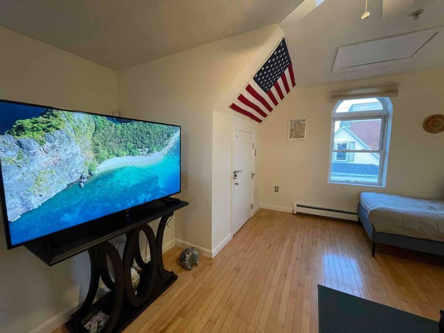 Cozy Condo With All Perks & Parking Close To Encore Casino Everett Εξωτερικό φωτογραφία